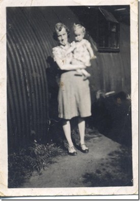 Photo:Linda with her mum Irene Girling
